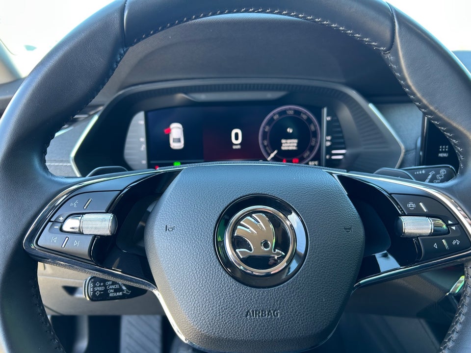 Skoda Octavia 2,0 TDi 150 Business Executive DSG 5d