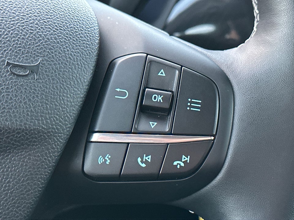 Ford Puma 1,0 EcoBoost mHEV Titanium 5d