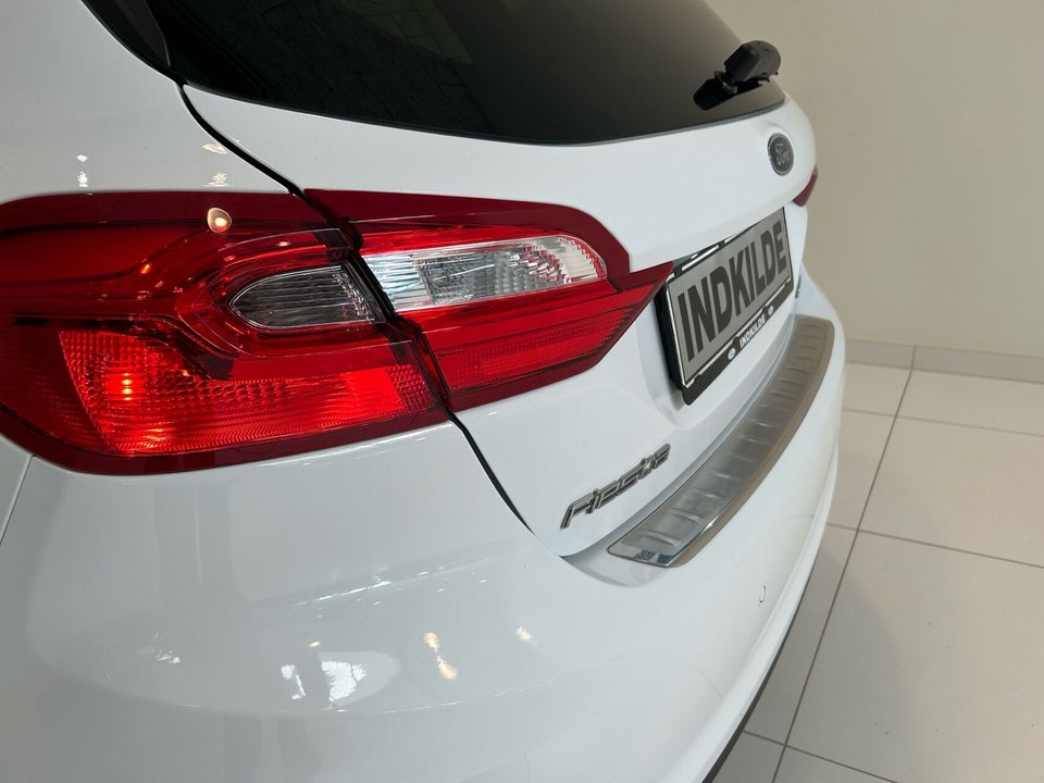 Ford Fiesta 1,0 EcoBoost mHEV Titanium 5d