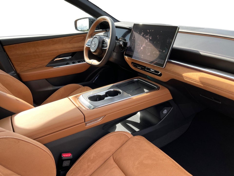 Mazda 6e Takumi+ Long Range 5d