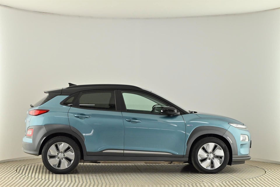 Hyundai Kona 64 EV Premium 5d