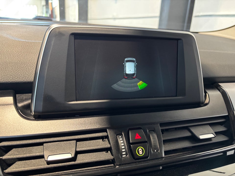 BMW 218i 1,5 Active Tourer Advantage aut. 5d