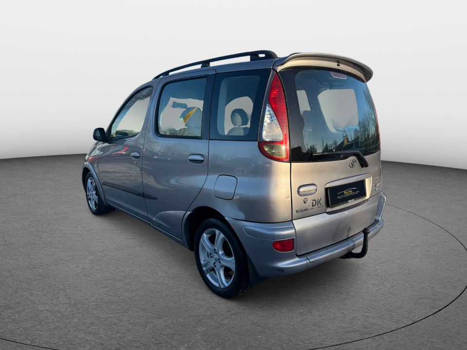 Toyota Yaris Verso 1,4 D-4D Luna 5d