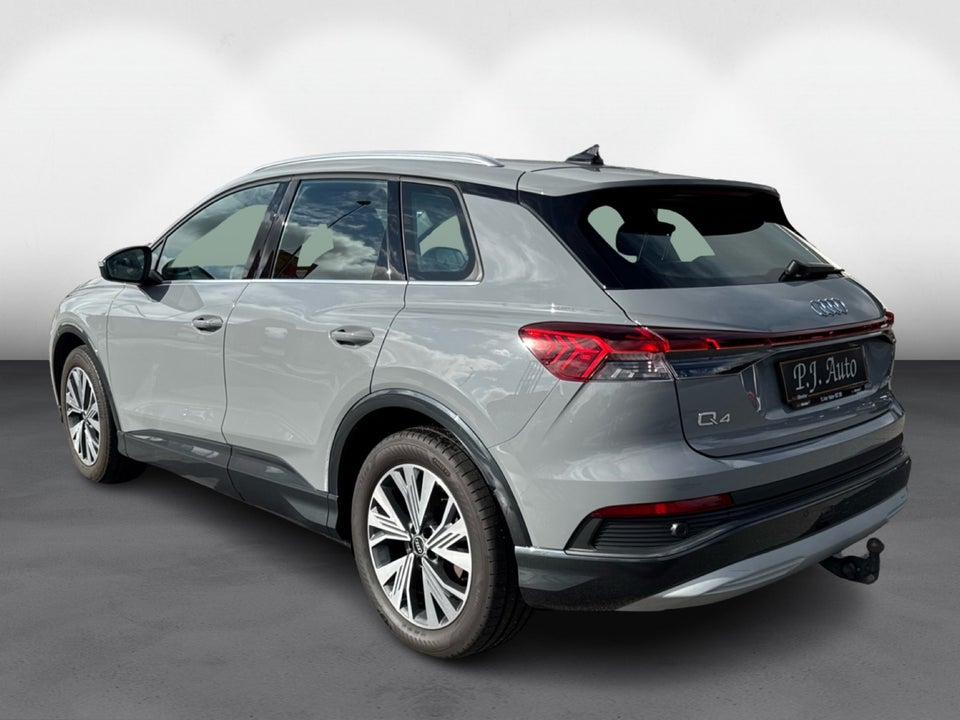 Audi Q4 e-tron 40  5d