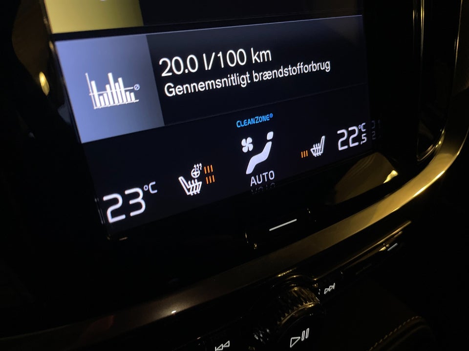 Volvo V60 2,0 T6 ReCharge R-Design aut. AWD 5d