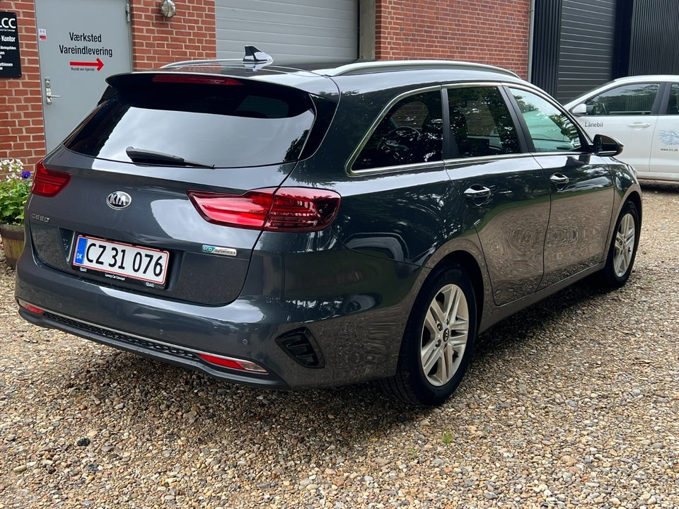 Kia Ceed 1,5 T-GDi mHEV Comfort Upgrade SW DCT 5d