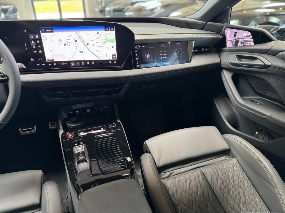 Audi S6 e-tron Avant quattro 5d