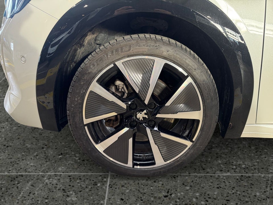 Peugeot e-208 50 GT Pack 5d
