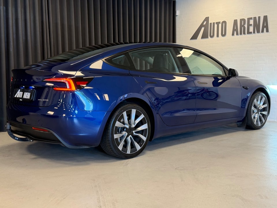 Tesla Model 3 Long Range AWD 4d