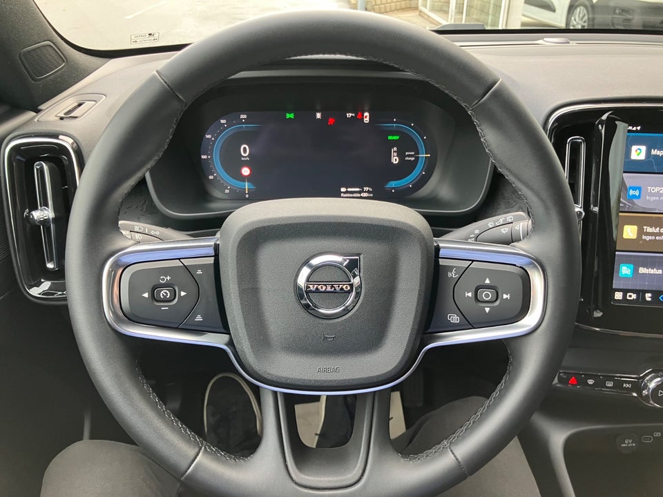 Volvo EX40 Extended Range Plus 5d