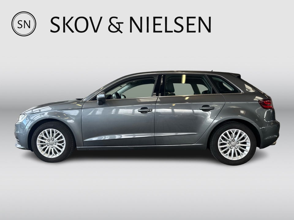 Audi A3 2,0 TDi 150 Ambiente Sportback S-tr. 5d