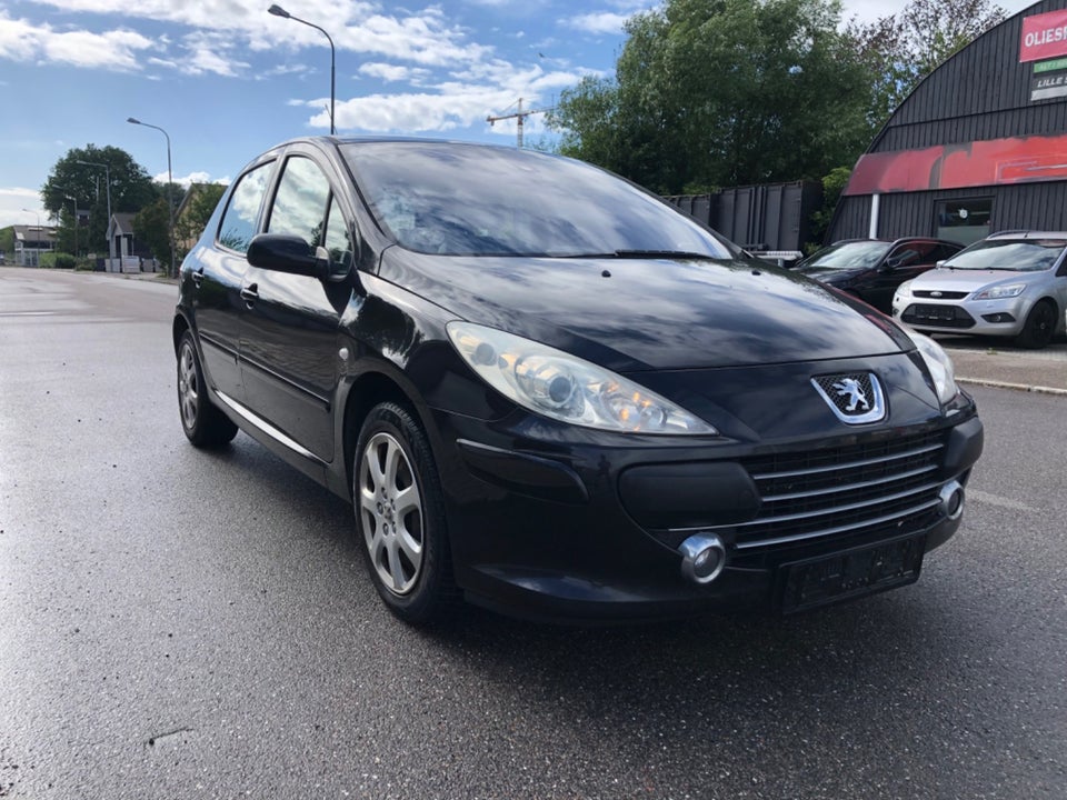 Peugeot 307 2,0 Griffe 5d