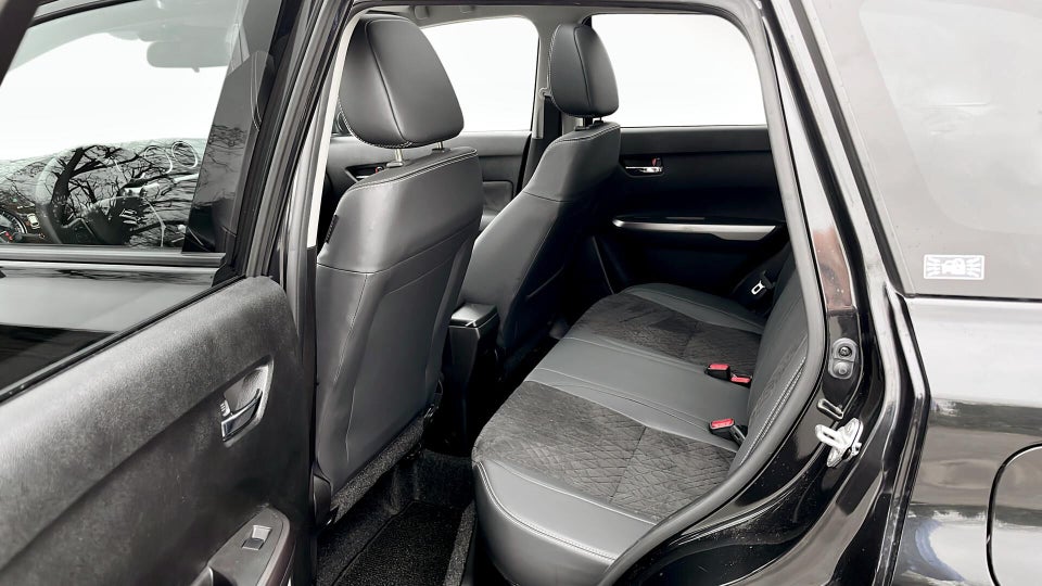 Suzuki Vitara 1,5 S-Hybrid Adventure AGS 5d