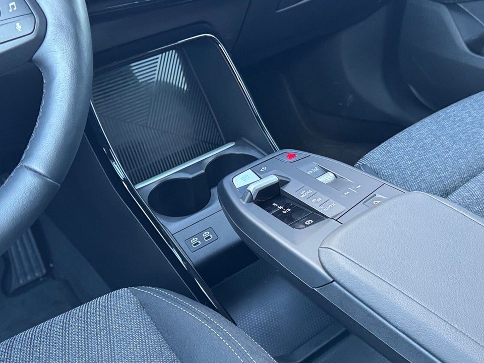 BMW iX1 eDrive20 X-Line 5d