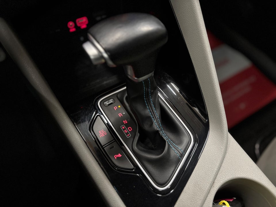 Kia Niro 1,6 PHEV Advance DCT 5d