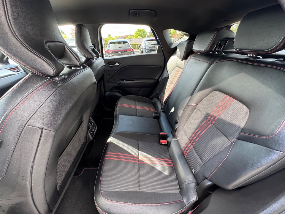 Renault Captur 1,6 E-Tech R.S. Line 5d