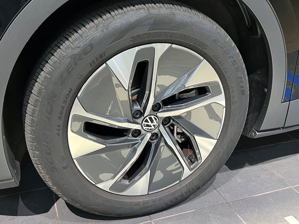 VW ID.4 77 Pro Business Premium 5d