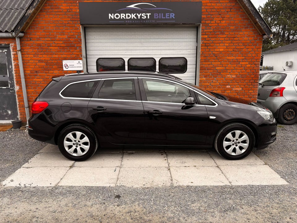 Opel Astra 1,4 T 140 Enjoy Sports Tourer 5d