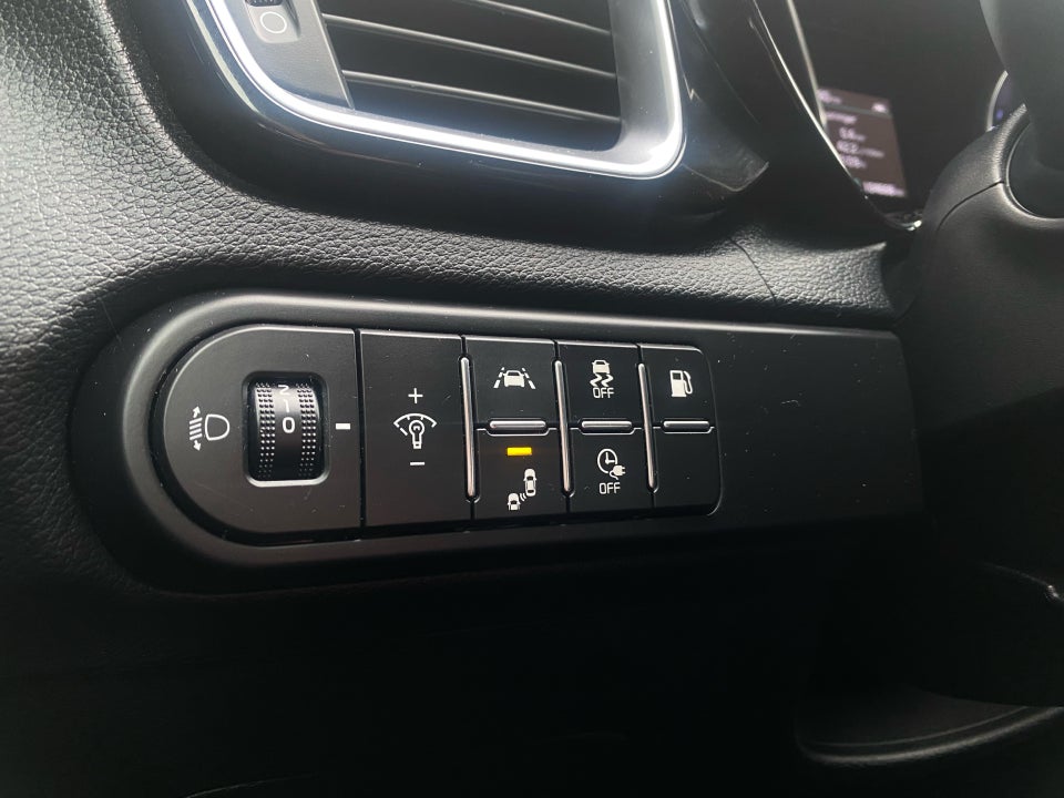 Kia Ceed 1,6 PHEV Upgrade Intro SW DCT 5d