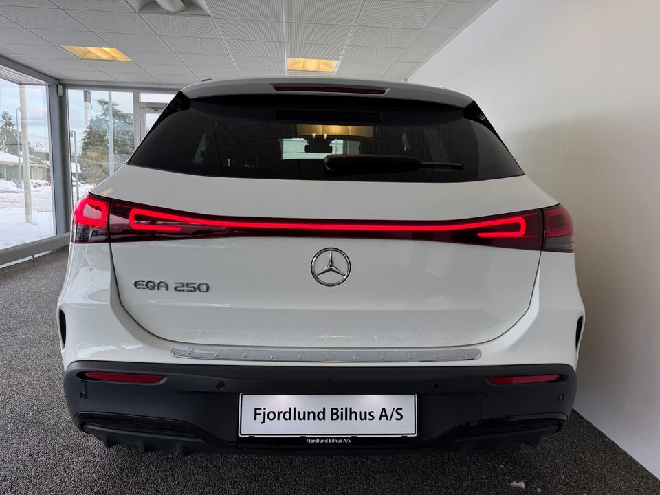 Mercedes EQA250 AMG Line 5d