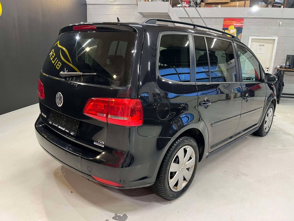 VW Touran 1,6 TDi 105 Trendline BMT 7prs 5d