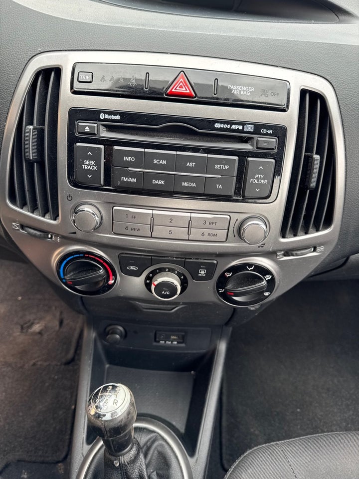 Hyundai i20 1,25 Classic XTR 5d