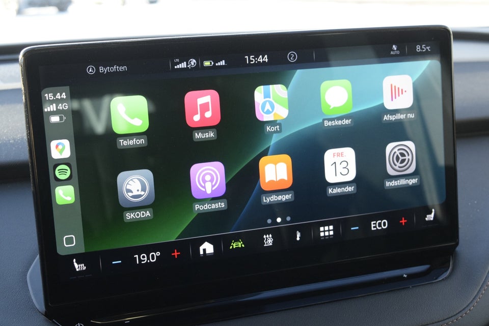 Skoda Enyaq 60 iV Suite 5d