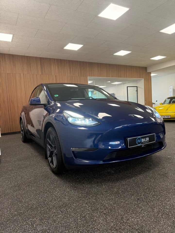 Tesla Model Y Long Range AWD 5d
