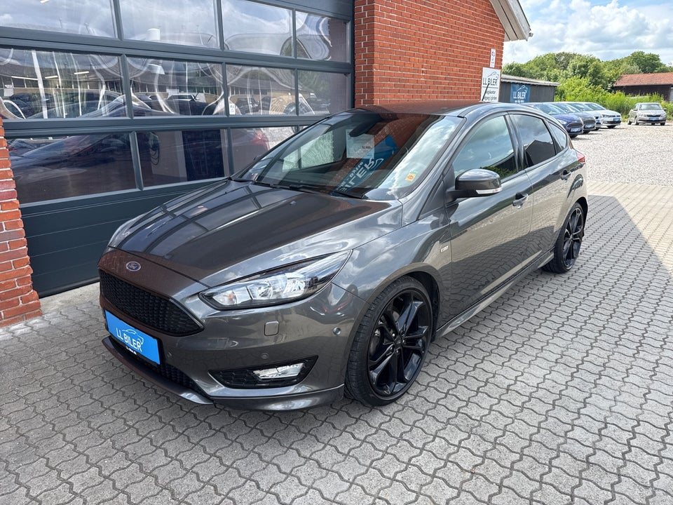 Ford Focus 1,0 SCTi 125 ST-Line+ 5d