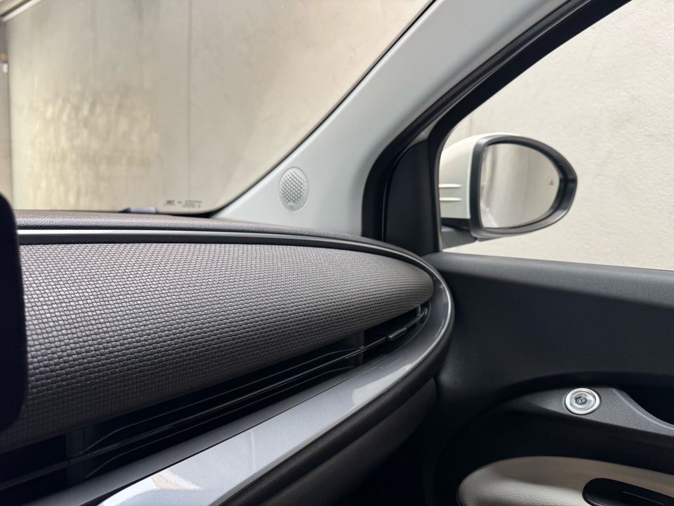Fiat 500e 42 la Prima by Bocelli 3d