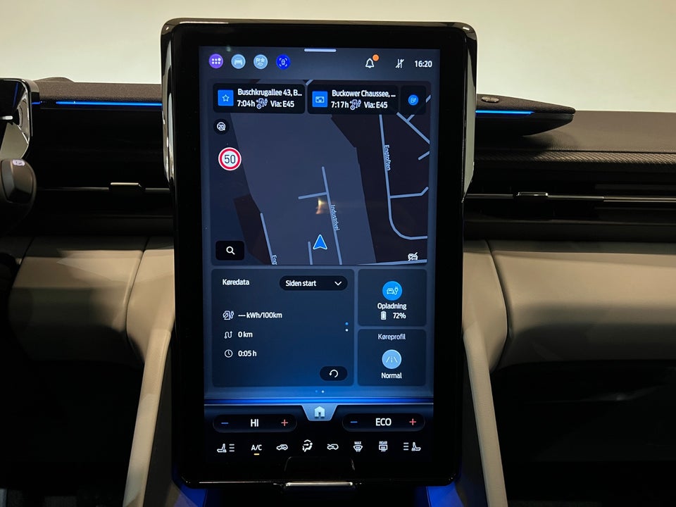 Ford Explorer 82 Premium Extended Range 5d