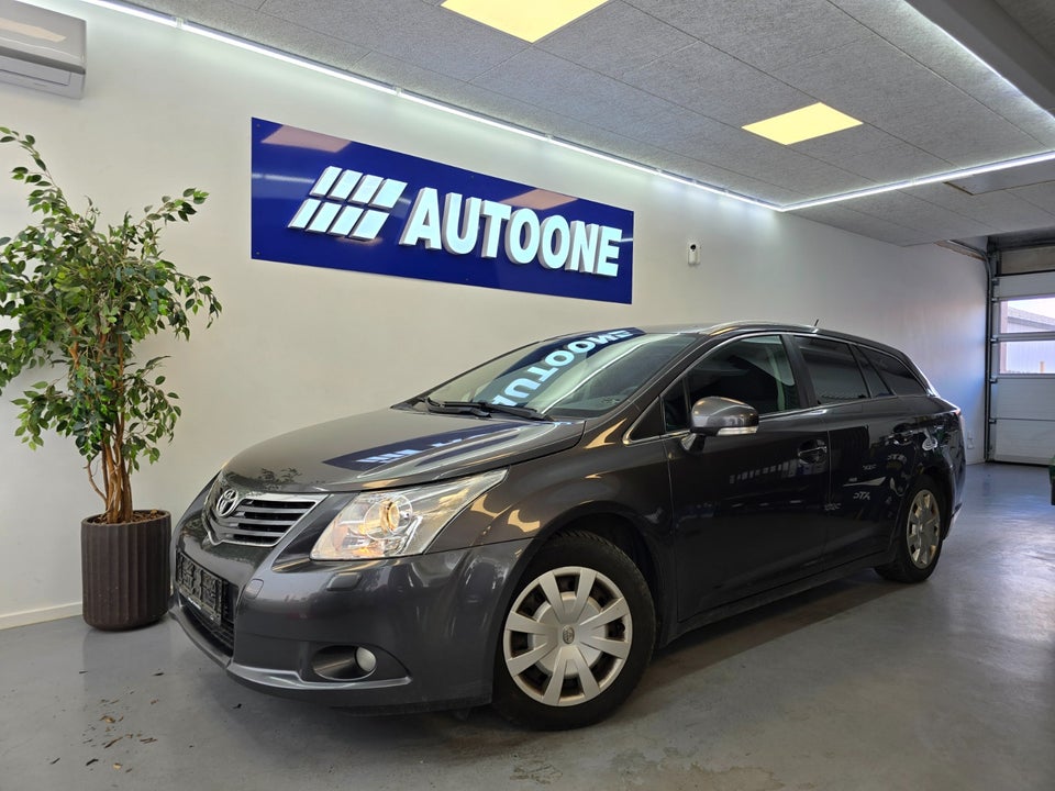 Toyota Avensis 1,8 VVT-i T2 stc. 5d