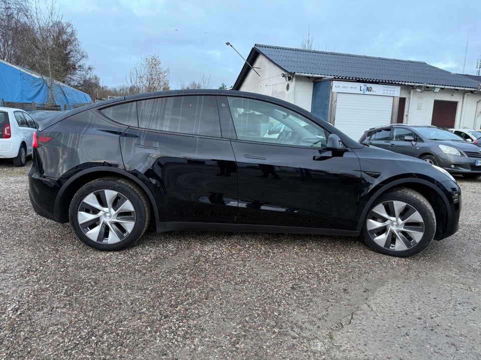 Tesla Model Y Long Range AWD 5d