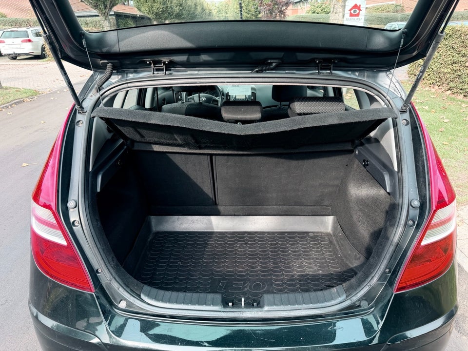Hyundai i30 1,4 CVVT Classic 5d