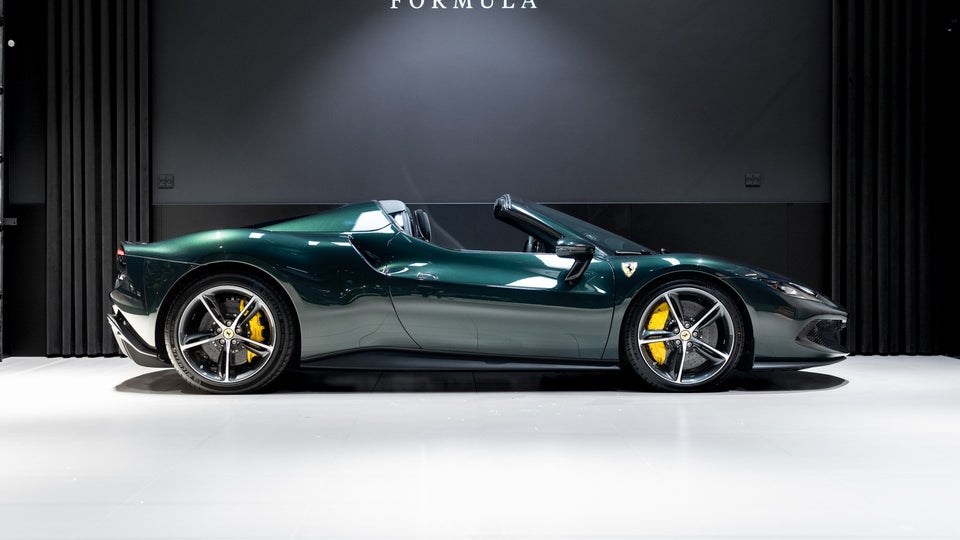 Ferrari 296 GTS 2,9 DCT 2d