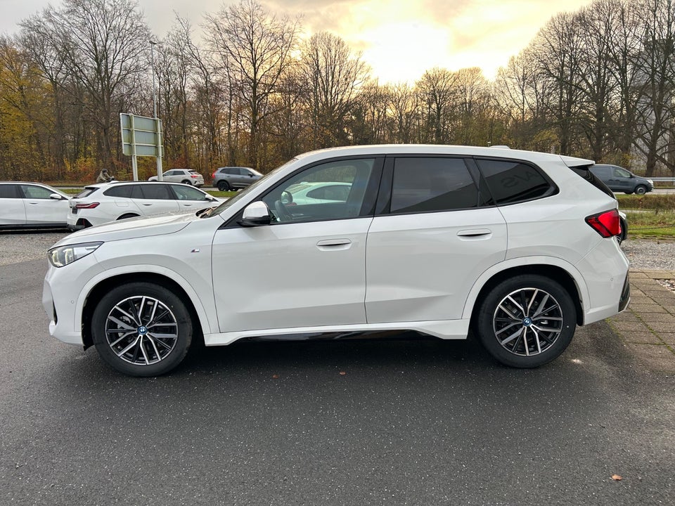 BMW iX1 xDrive30 Fully Charged M-Sport 5d