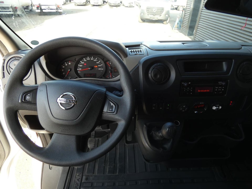 Nissan NV400 2,3 dCi 145 L2H2 Working Star