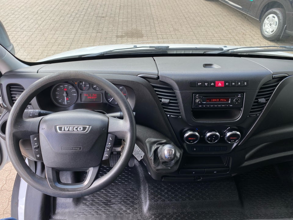 Iveco Daily 3,0 35S17 Alukasse m/lift 2d