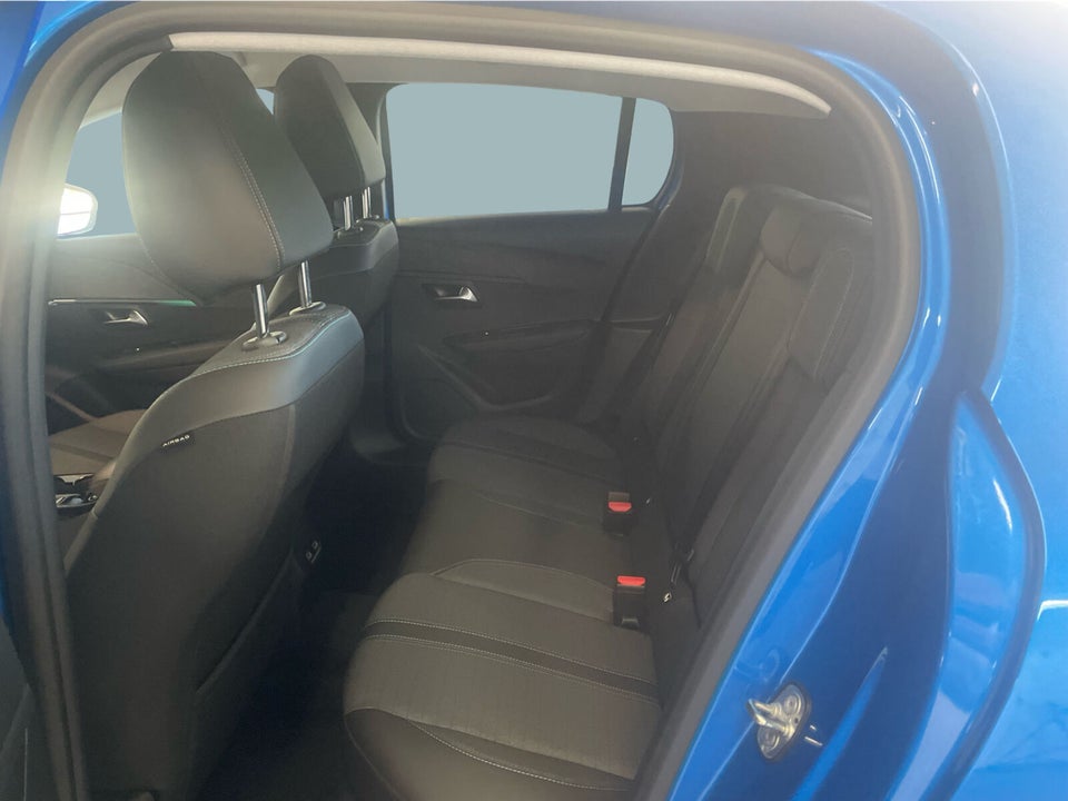 Peugeot 208 1,2 PureTech 100 Allure 5d