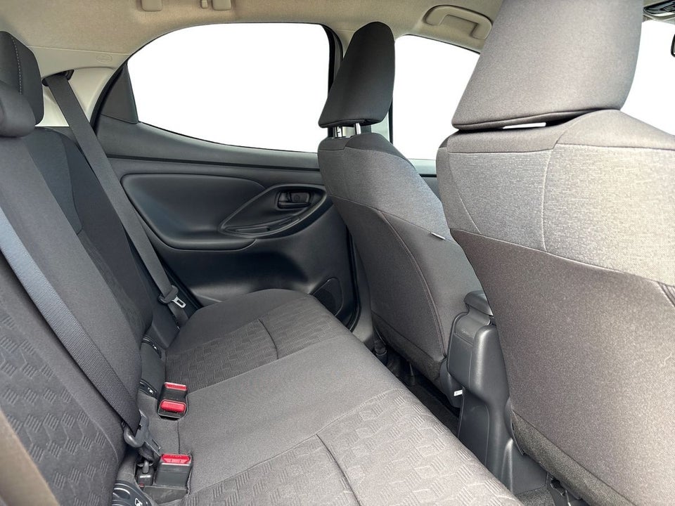 Toyota Yaris 1,5 Hybrid Style Technology e-CVT 5d