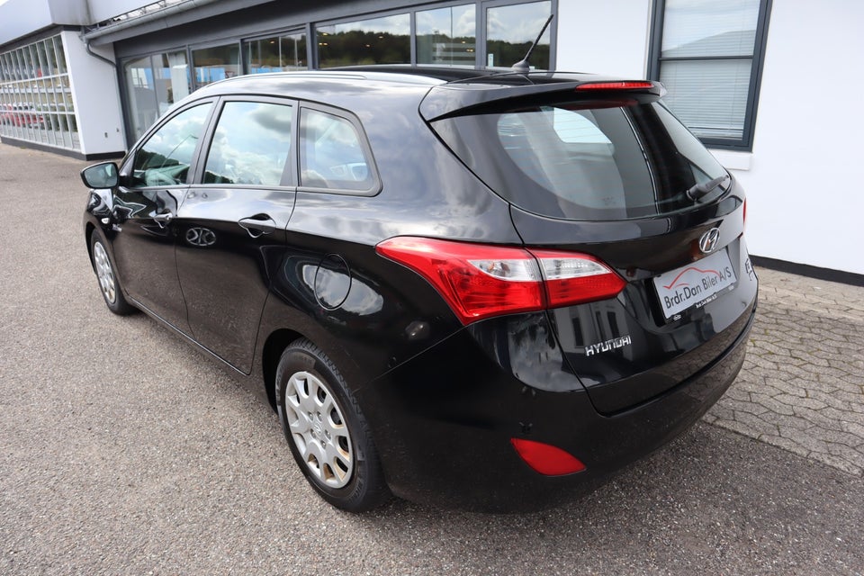 Hyundai i30 1,6 CRDi 110 Style Eco 5d