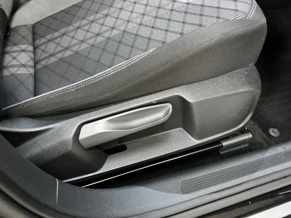 VW Taigo 1,5 TSi 150 R-line DSG 5d