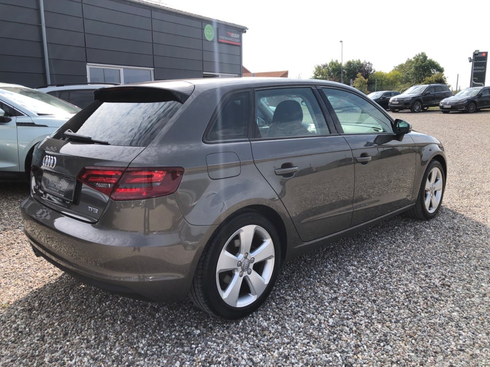 Audi A3 1,4 TFSi 122 Ambition Sportback 5d