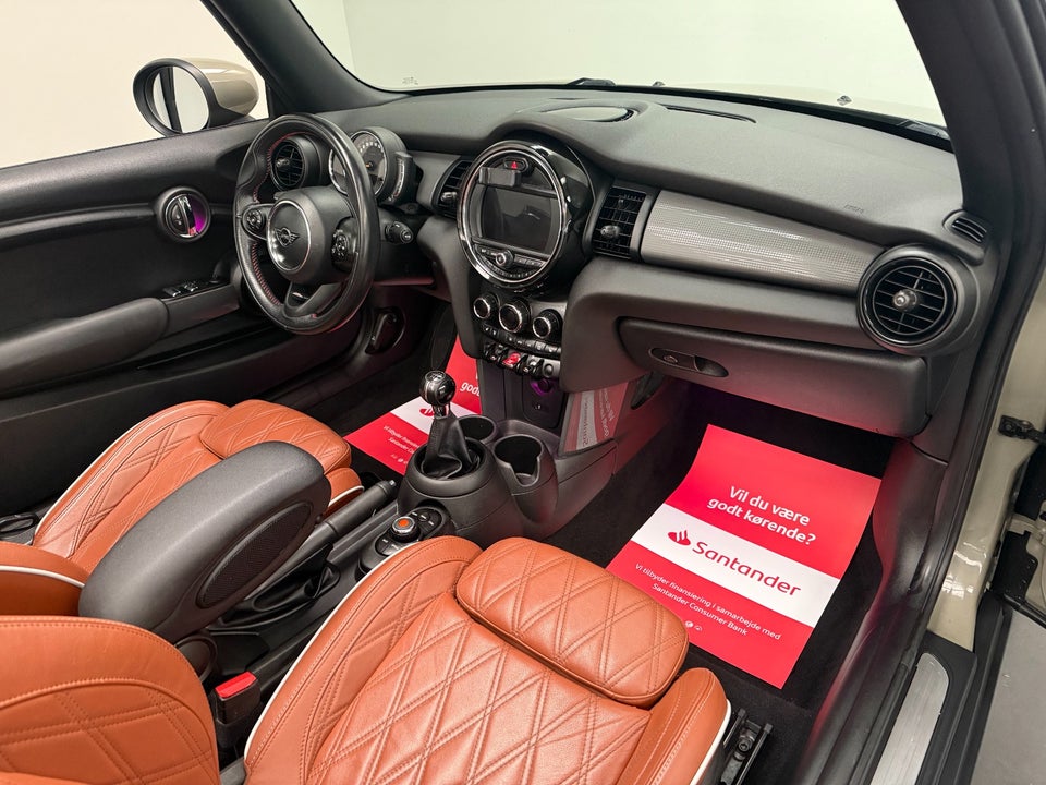 MINI Cooper 1,5 Essential Cabriolet 2d