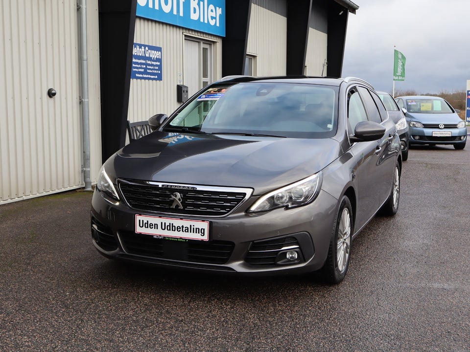 Peugeot 308 1,2 PureTech 130 Selection Sky SW 5d