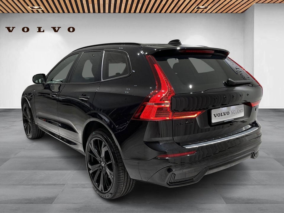 Volvo XC60 2,0 T6 ReCharge Black Edition aut. AWD 5d