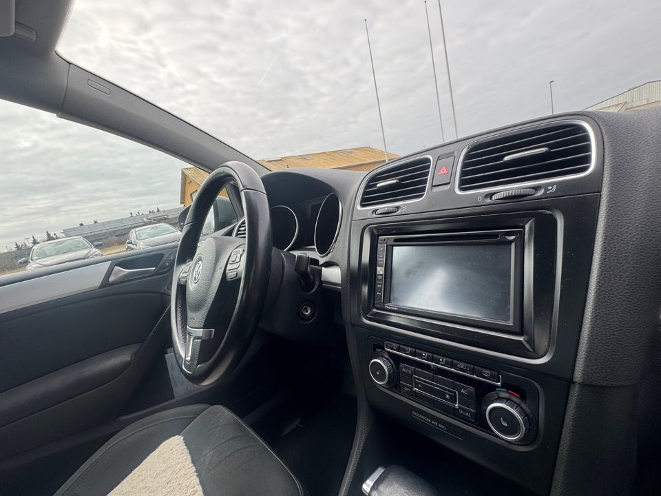 BMW 320i 2,0 Touring aut. 5d