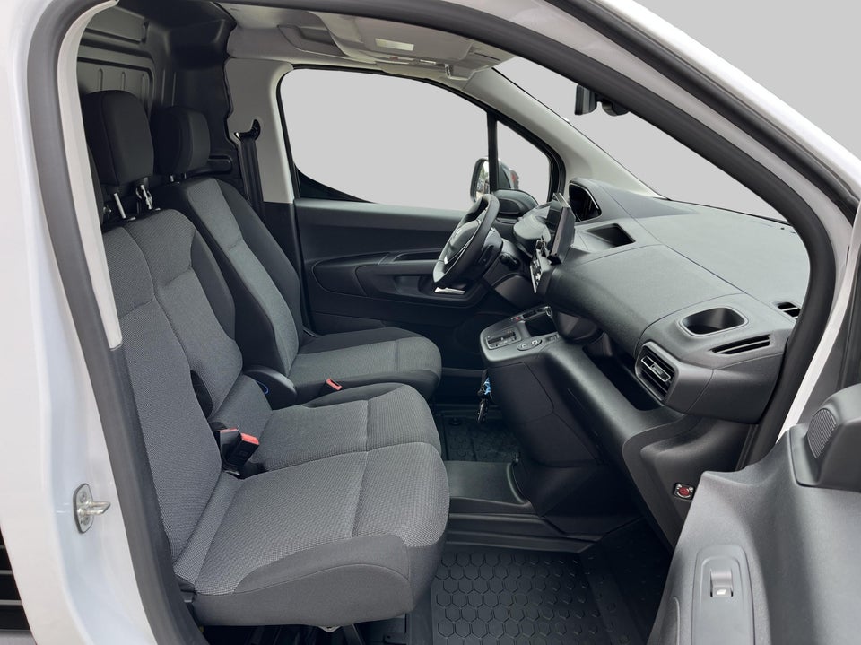 Peugeot e-Partner 50 L2V2 Plus Van