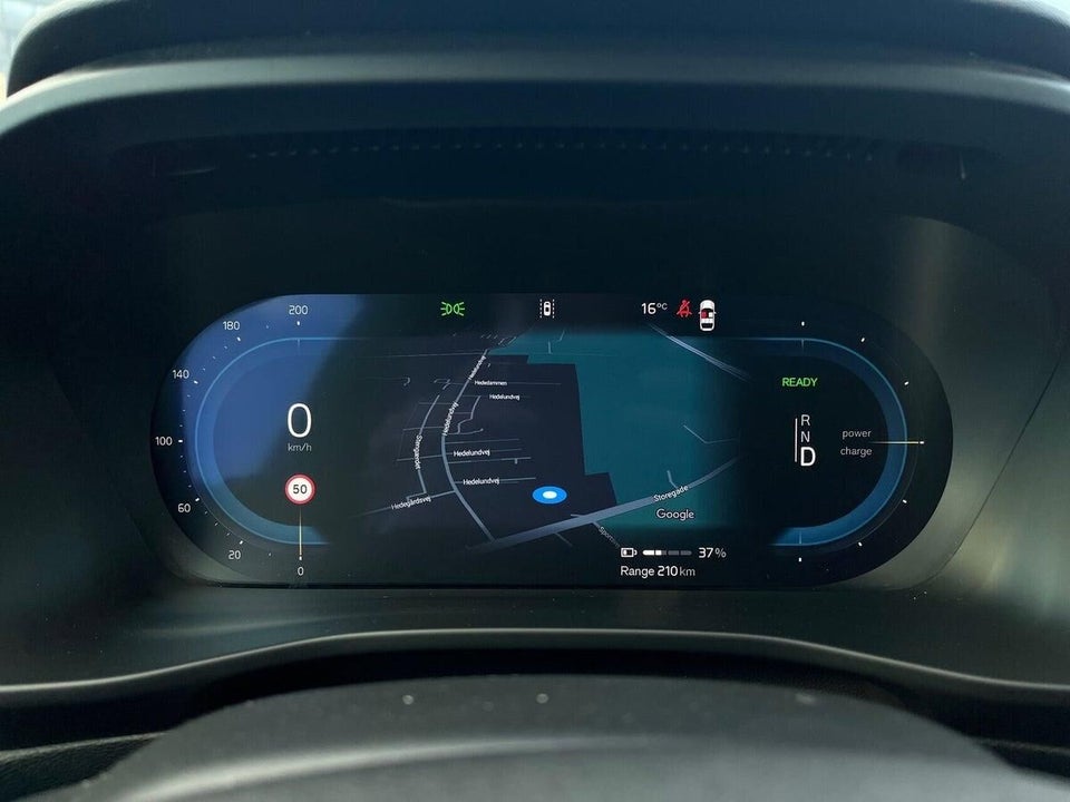 Volvo EC40 Extended Range Black Edition 5d