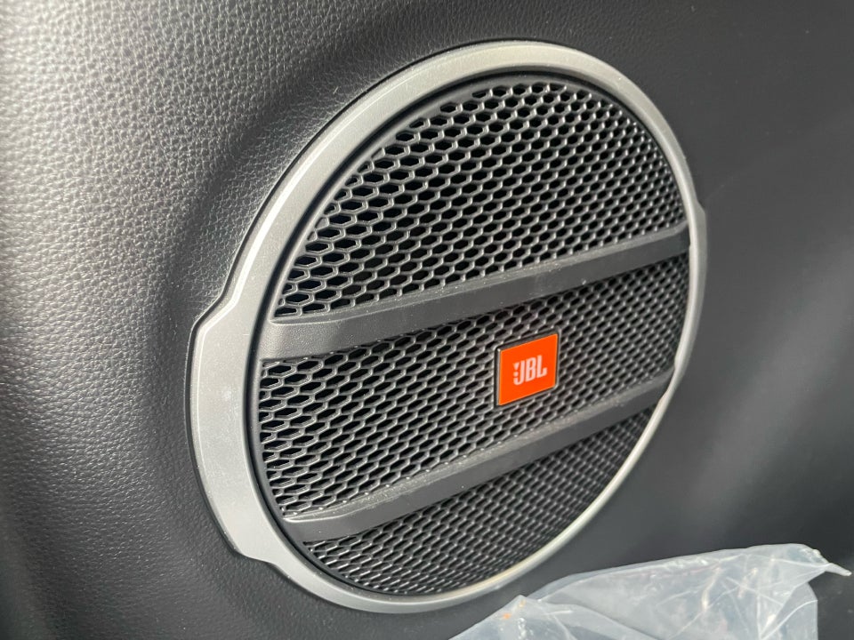 Toyota Corolla Cross 2,0 Hybrid Elegant Luxury CVT 5d